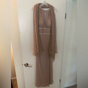 Chic Mother of the Bride/ Groom Gown